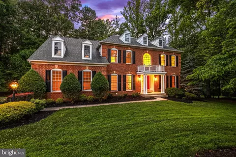 4 Falling Water Ct, Reisterstown, MD 21136