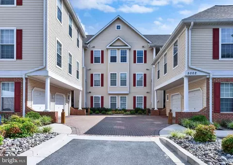 5002 Hollington Dr #204, Owings Mills, MD 21117