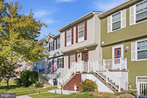 Exterior - 3914 Hunt Harbor Rd, Middle River, MD 21220 photo 2 of 4