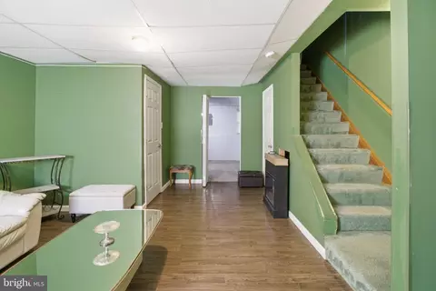 Entry Way - 3914 Hunt Harbor Rd, Middle River, MD 21220 photo 6 of 6
