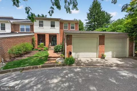 6638 Walnutwood Cir, Baltimore, MD 21212