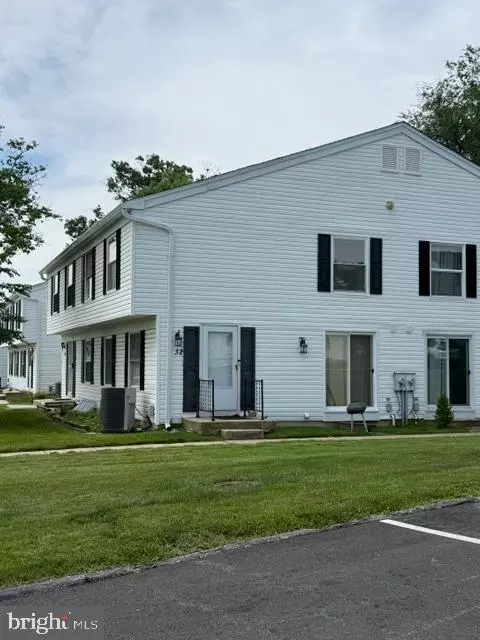 32 Coliston Rd #B, Reisterstown, MD 21136