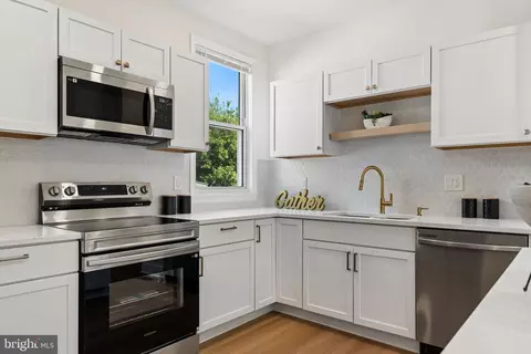 Kitchen - 109 Chesley Ave, Baltimore, MD 21206 photo 2 of 3