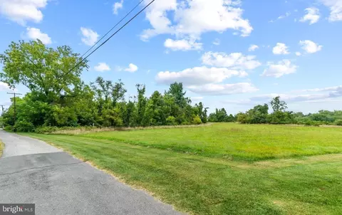 Rices Lane, Windsor Mill, MD 21244 photo 5