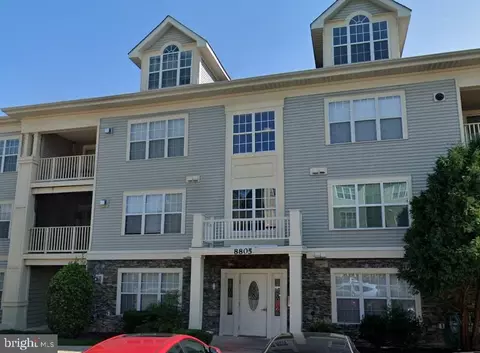 8805 Stone Ridge Cir #304, Pikesville, MD 21208