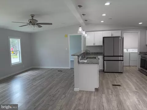 2 Tamarac Trl, Middle River, MD 21220 photo 8