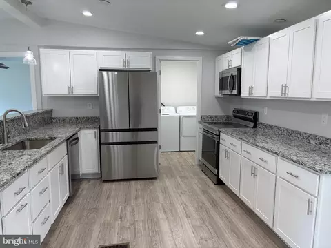 2 Tamarac Trl, Middle River, MD 21220 photo 10