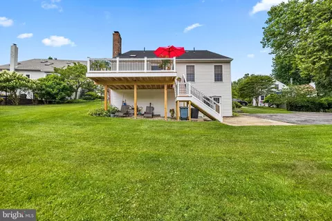 Exterior - 13 Barrow Ct, Towson, MD 21204 photo 8 of 9