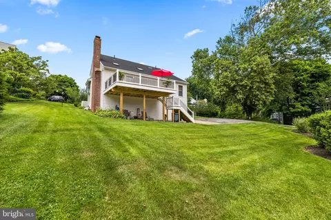 Exterior - 13 Barrow Ct, Towson, MD 21204 photo 9 of 9