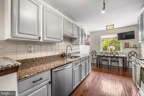 Kitchen - 13 Barrow Ct, Towson, MD 21204 photo 5 of 5