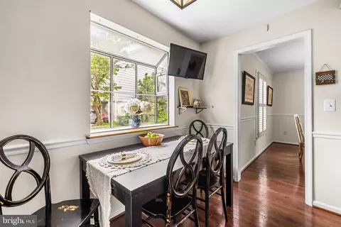 Dining - 13 Barrow Ct, Towson, MD 21204 photo 5 of 6