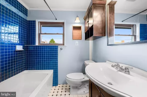 Bath - 46 Shipway, Dundalk, MD 21222 photo 1 of 3
