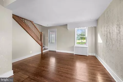 Living - 46 Shipway, Dundalk, MD 21222 photo 1 of 7