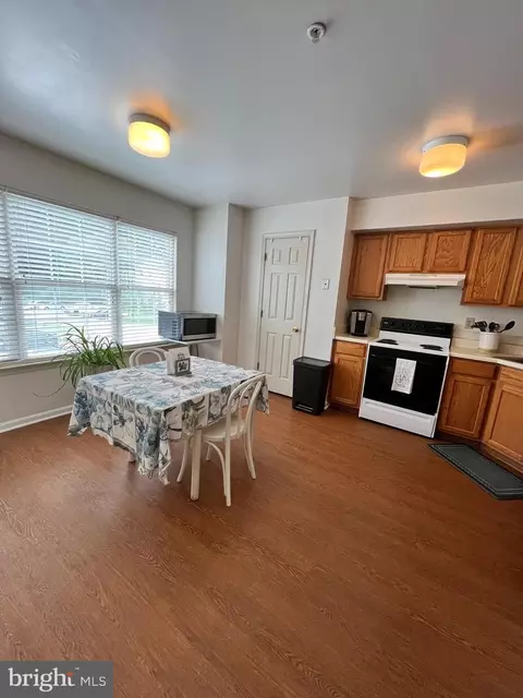 Kitchen - 3936 Tidewood Rd, Middle River, MD 21220 photo 2 of 2