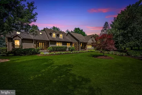 77 Seminary Farm Rd, Lutherville Timonium, MD 21093