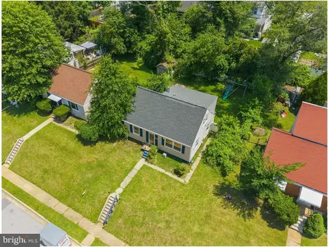 733 Leafydale Ter, Pikesville, MD 21208