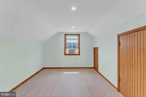 Bedroom - 1218 North Ave, Halethorpe, MD 21227 photo 5 of 5