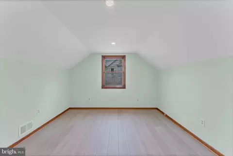 Bedroom - 1218 North Ave, Halethorpe, MD 21227 photo 4 of 5