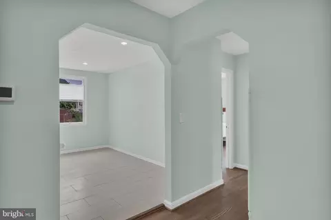 Entry Way - 1218 North Ave, Halethorpe, MD 21227 photo 2 of 5
