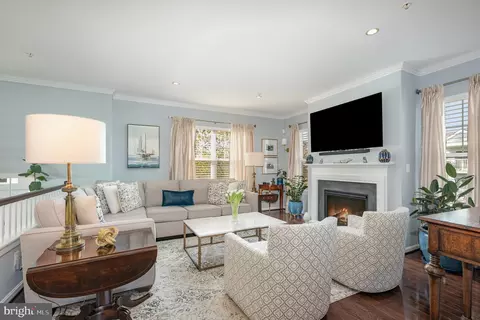 Living - 2069 Case Rd, Baltimore, MD 21222 photo 1 of 2