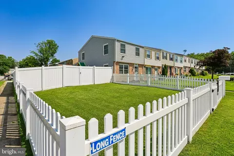 Exterior - 3900 Misty View Rd, Middle River, MD 21220 photo 2 of 3