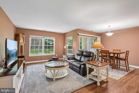 2 Rumford Dr #203, Catonsville, MD 21228