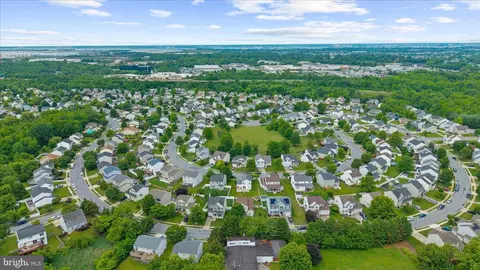 View/Area - 4 Periwinkle Ct, Sparrows Point, MD 21219 photo 4 of 8