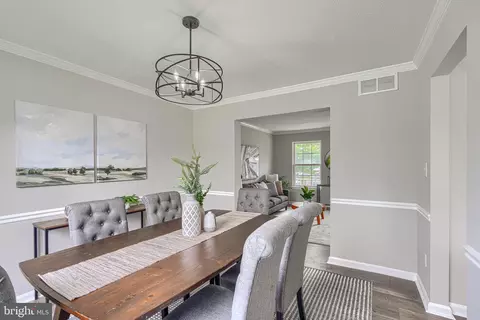 Dining - 4 Periwinkle Ct, Sparrows Point, MD 21219 photo 2 of 5