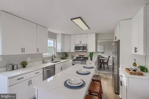 Kitchen - 4 Periwinkle Ct, Sparrows Point, MD 21219 photo 4 of 6