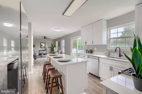 Kitchen - 4 Periwinkle Ct, Sparrows Point, MD 21219 photo 1 of 6