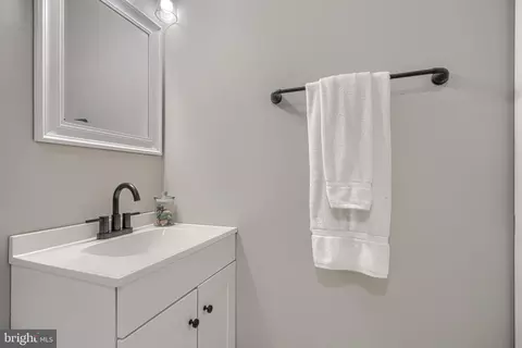 Bath - 4 Periwinkle Ct, Sparrows Point, MD 21219 photo 13 of 13