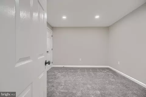 Bedroom - 4 Periwinkle Ct, Sparrows Point, MD 21219 photo 7 of 9