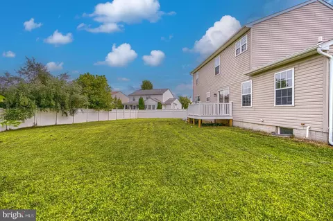 Exterior - 4 Periwinkle Ct, Sparrows Point, MD 21219 photo 6 of 7