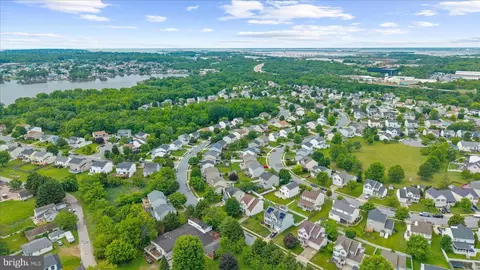 View/Area - 4 Periwinkle Ct, Sparrows Point, MD 21219 photo 3 of 8