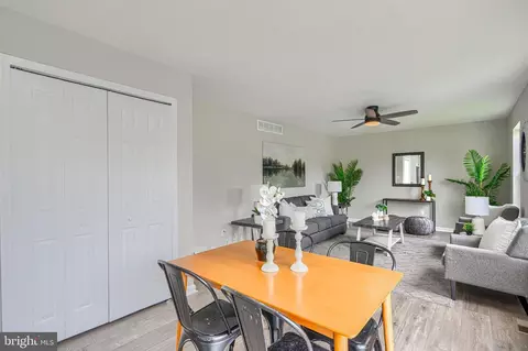 Dining - 4 Periwinkle Ct, Sparrows Point, MD 21219 photo 5 of 5