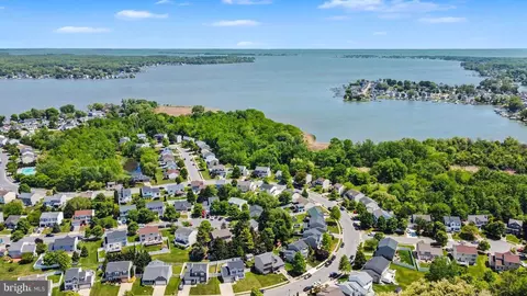 View/Area - 4 Periwinkle Ct, Sparrows Point, MD 21219 photo 8 of 8
