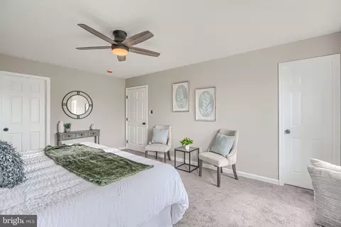 Bedroom - 4 Periwinkle Ct, Sparrows Point, MD 21219 photo 6 of 9