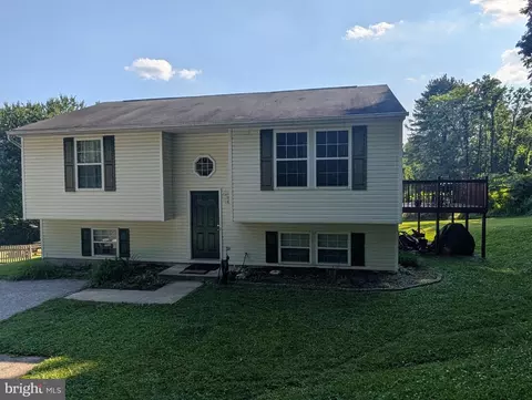 16 Ritters Ln, Owings Mills, MD 21117