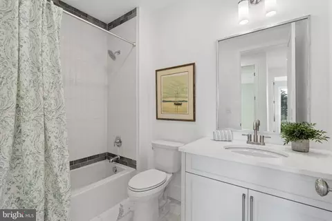 Bath - 3319 Mount Carmel Rd, Upperco, MD 21155 photo 2 of 3