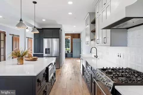 Kitchen - 3319 Mount Carmel Rd, Upperco, MD 21155 photo 2 of 4