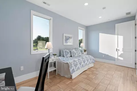 Bedroom - 3319 Mount Carmel Rd, Upperco, MD 21155 photo 2 of 2