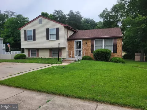 14 Tulip Tree Ct, Essex, MD 21221