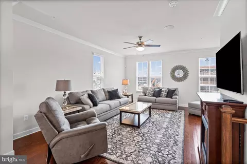 Living - 613 Colindale, Middle River, MD 21220 photo 1 of 3