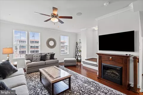 Living - 613 Colindale, Middle River, MD 21220 photo 3 of 3