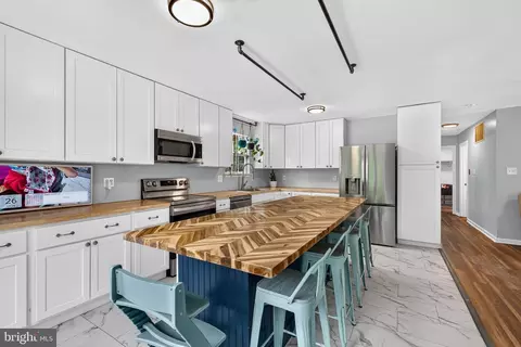 Kitchen - 2821 Willow Ave, Sparrows Point, MD 21219 photo 1 of 5