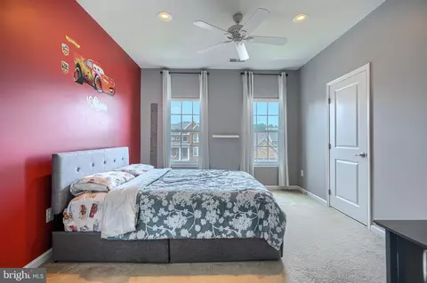 Bedroom - 10412 Windlass Run, Middle River, MD 21220 photo 6 of 10