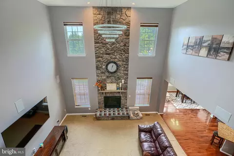 Entry Way - 10412 Windlass Run, Middle River, MD 21220 photo 11 of 16