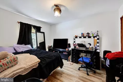 Bedroom - 2820 Ross Ave, Sparrows Point, MD 21219 photo 2 of 3