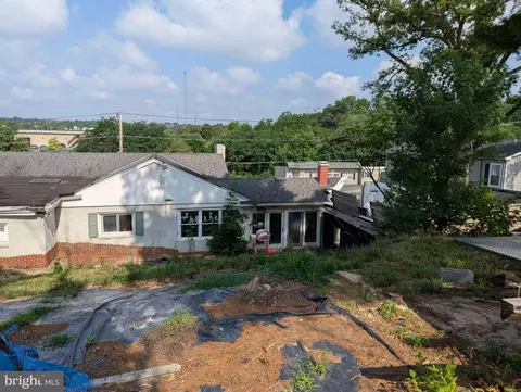 2207 Hammonds Ferry Rd, Halethorpe, MD 21227