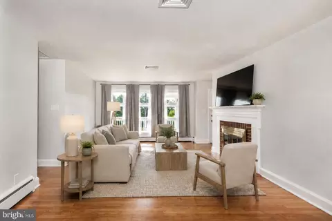 Living - 15022 Hanover Pike, Upperco, MD 21155 photo 4 of 5